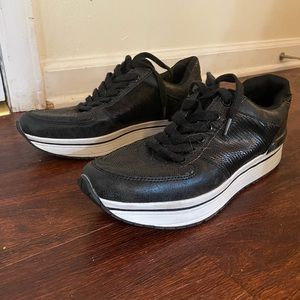 Qupid Black Sparkly Sneakers